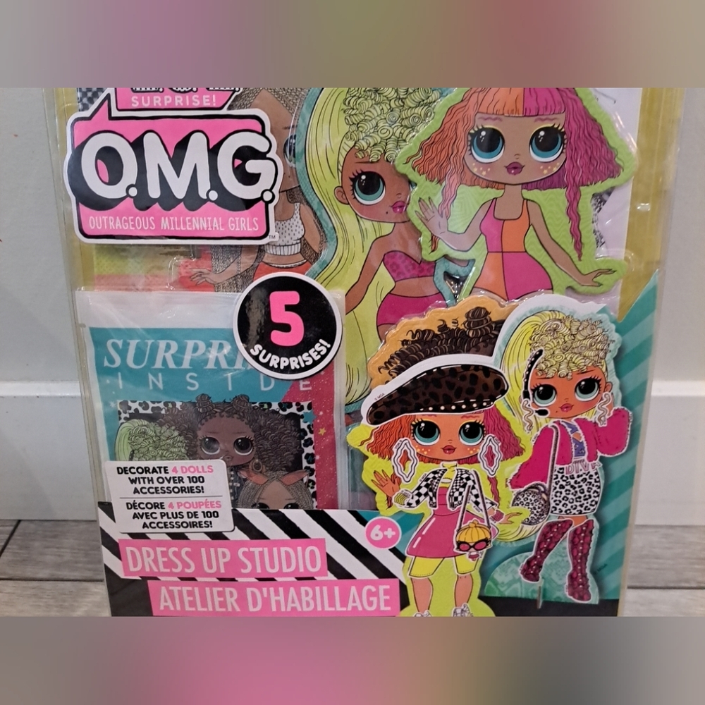 Brand New L.O.L Surprise! Dress Up Studio Play Set. Comes With 100+ Pieces